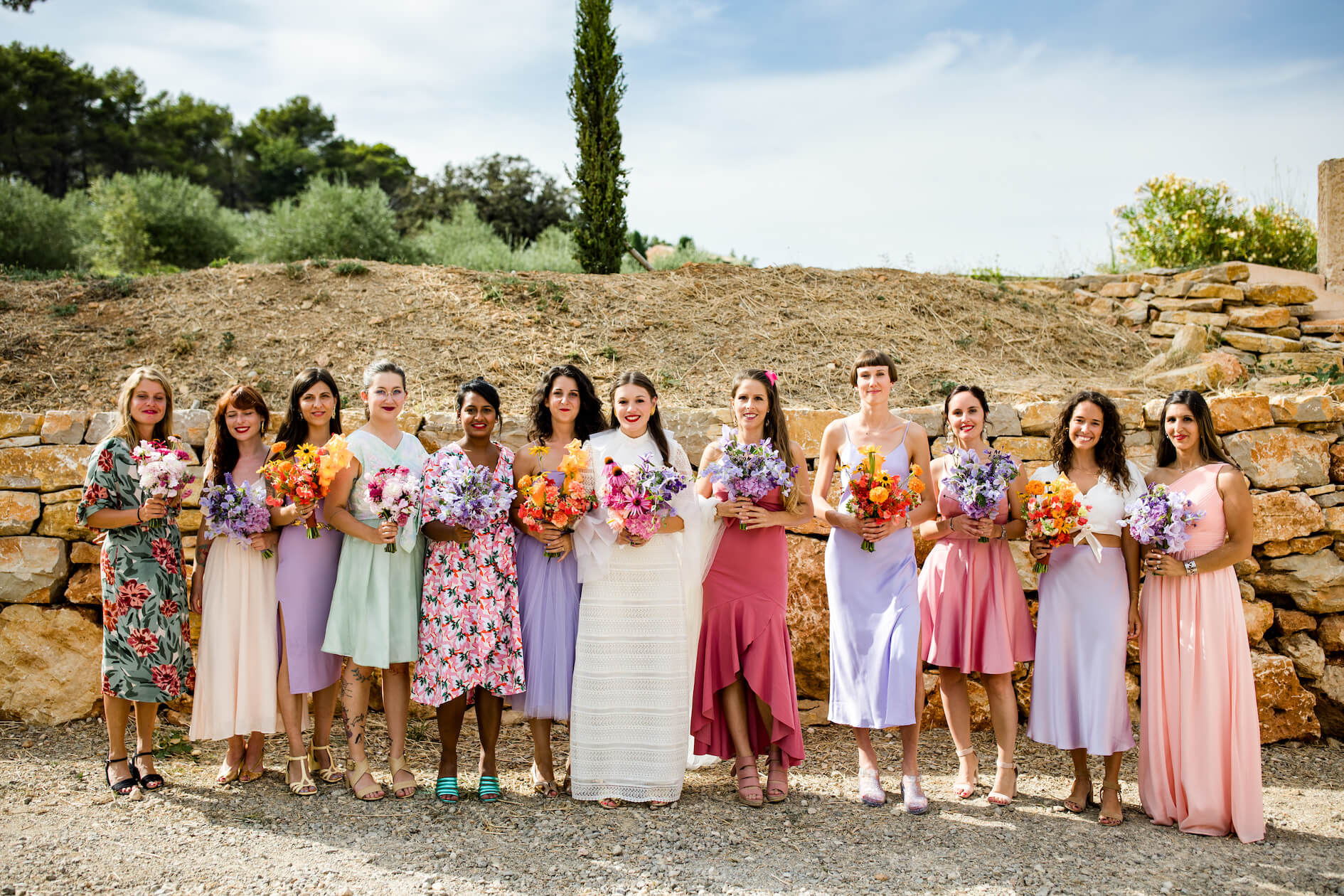 Votre mariage, Mariée, Pour un mariage, Mariés, Pour votre mariage, Salle de réception, Livraison de fleurs, Fleurir, Demoiselles, Lieu de réception, Décoration de mariage, Mariées, Demoiselles d honneur, Futurs mariés, Marié, Cérémonies, Décoration de table, Demoiselle, Table mariage,  Marier, Demoiselle d honneur, Convives, Mariage fleurs, Salle de mariage, Noces, Préparatifs, Jeunes mariés, Mariez, Notre mariage, Thème de mariage, Robe de mariée , Mariage romantique, Rose mariage, Bouquets de mariées, Lieu de la cérémonie, Cocktail , Réceptions, Réception de mariage, Table des mariés, Centre de table, Centres de tables, Orchidées, Bouquet de mariée, Boutonnière, Pétales, Fleurs de mariage, Centres de table, Couronnes, Bouquet de mariage, Boutonnières, Déco de table, Décoration de voiture, Déco de mariage, Cérémonie de mariage, Voiture des mariés, Autel, Bouquets de mariée, Cérémonie laïque, Buffets, Voiture mariage, Arche,  Chemin de table, Bancs, Fleur mariage, Centre de table mariage,  Guirlande, Décorations,  Vase, Décorer, Vases, Ruban, Décors, Rubans, Pots, Contenants, Bougies, Vase en verre, Arche, Céramique, Sublimer, Suspendre, Habiller, Piquer, Agrémenter, Fraîches, Fleuries, Originales, Champêtre, Vertes, Romantique, Fraîcheur, Fleuri , Pastel , Végétal , Séchées, Personnalisées, Ronds, Bohème, Originaux, Coloré, Décoratifs, Beau bouquet, Décoratif, Champêtres,